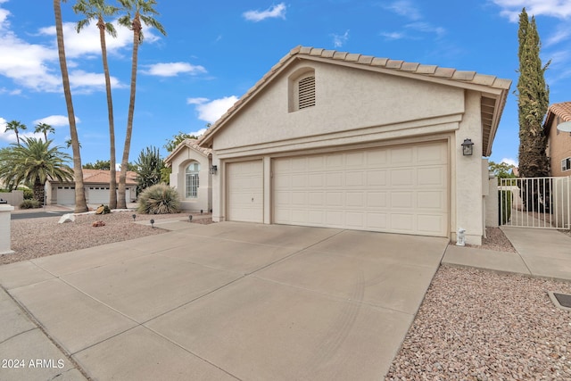 view of front facade featuring a garage