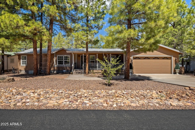 2080 W Pine Grove Dr, Show Low, AZ 85901 - ranch-style home with covered porch, driveway, and a garage