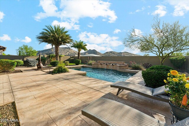 27308 N 56th Dr, Phoenix, AZ 85083 - view of pool with a fenced backyard and a patio