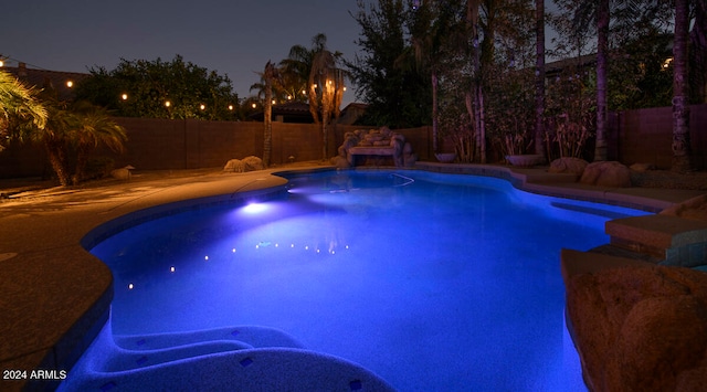 view of swimming pool