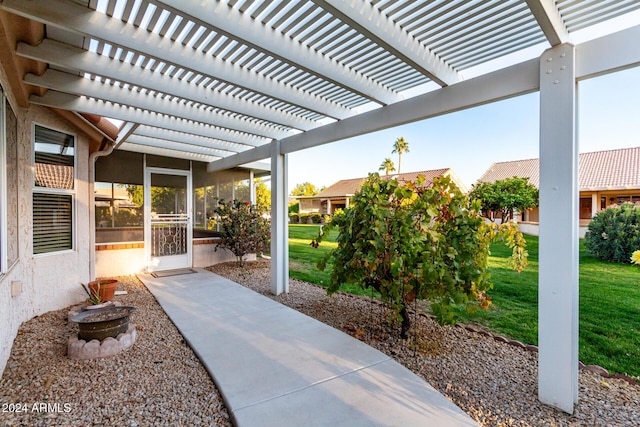 view of patio featuring a pergola