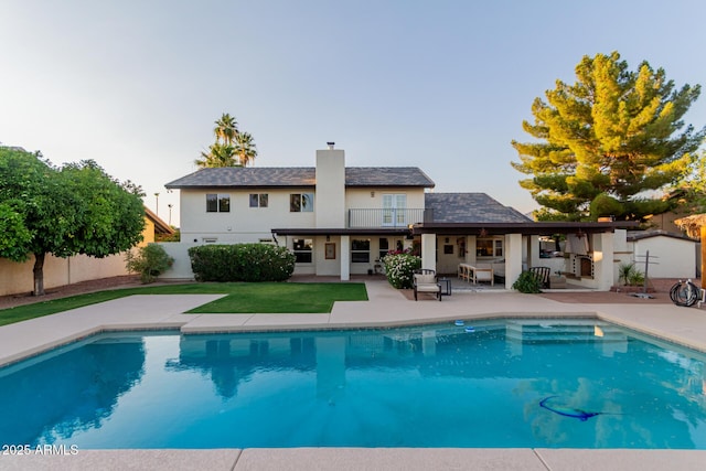 9921 E Doubletree Ranch Rd, Scottsdale, AZ 85258 - outdoor pool with a patio area