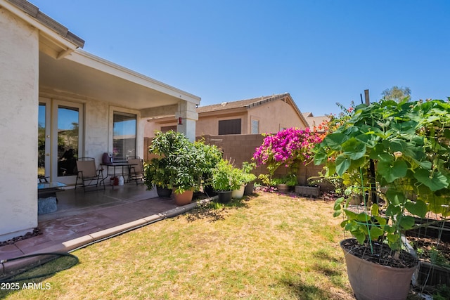 170 E Canary Ct, San Tan Valley, AZ 85143 - view of yard with a patio area