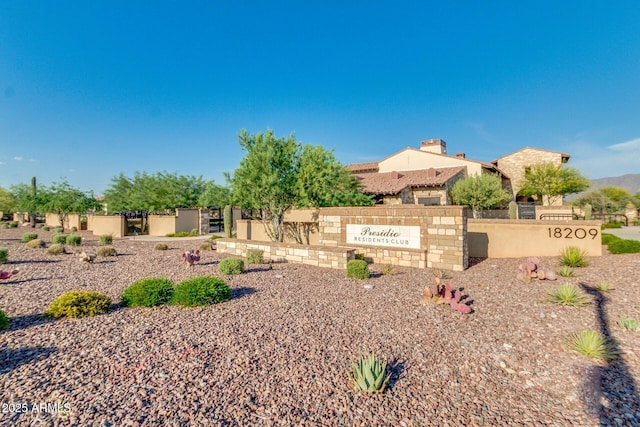 view of community / neighborhood sign