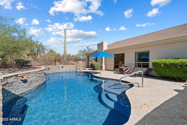 34611 N Sunset Trl, Cave Creek, AZ 85331 - swimming pool featuring a patio