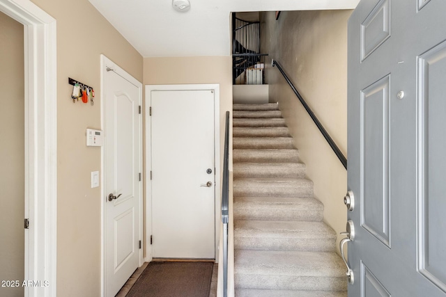 5734 S 21st Pl, Phoenix, AZ 85040 - view of stairway