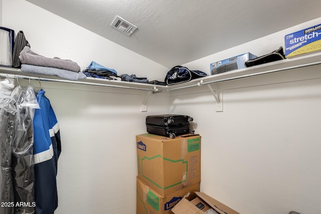 5734 S 21st Pl, Phoenix, AZ 85040 - view of walk in closet