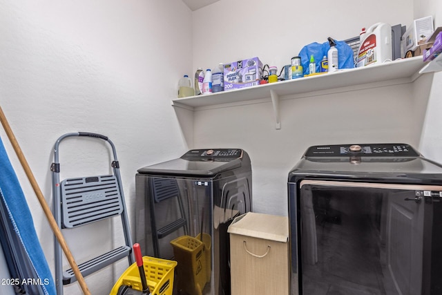 4216 W Harwell Rd, Laveen, AZ 85339 - laundry area featuring washer and clothes dryer