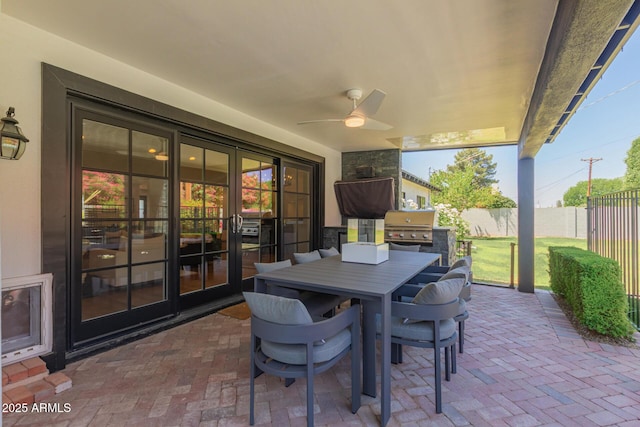6196 E Calle Camelia, Scottsdale, AZ 85251 - view of patio featuring outdoor dining space and a ceiling fan