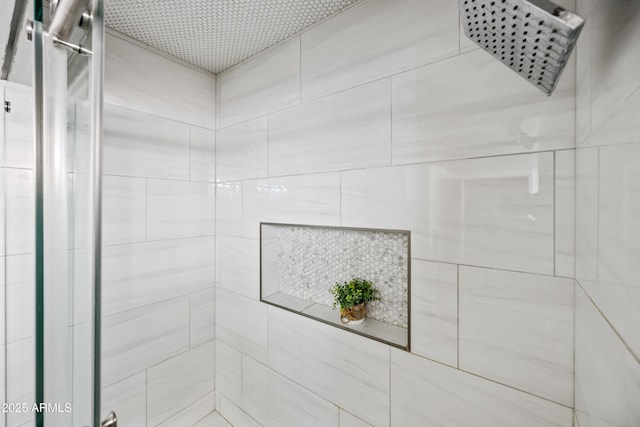 14830 N 28th Pl, Phoenix, AZ 85032 - bathroom view of tiled shower