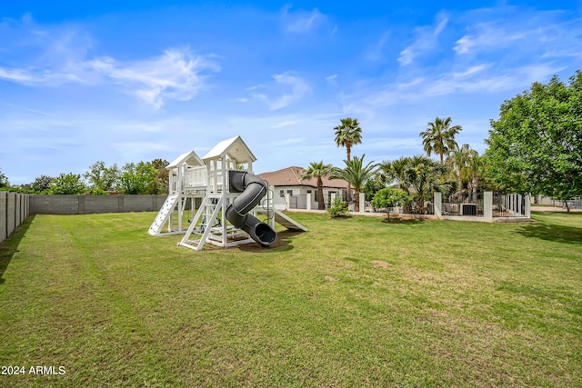 view of jungle gym featuring a yard