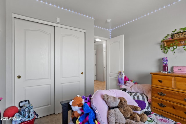 bedroom featuring a closet