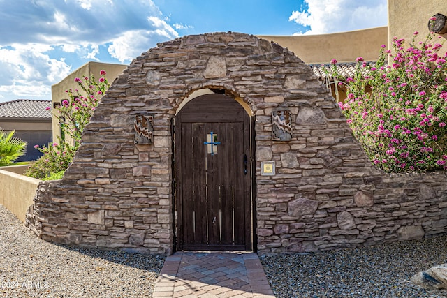 view of property entrance