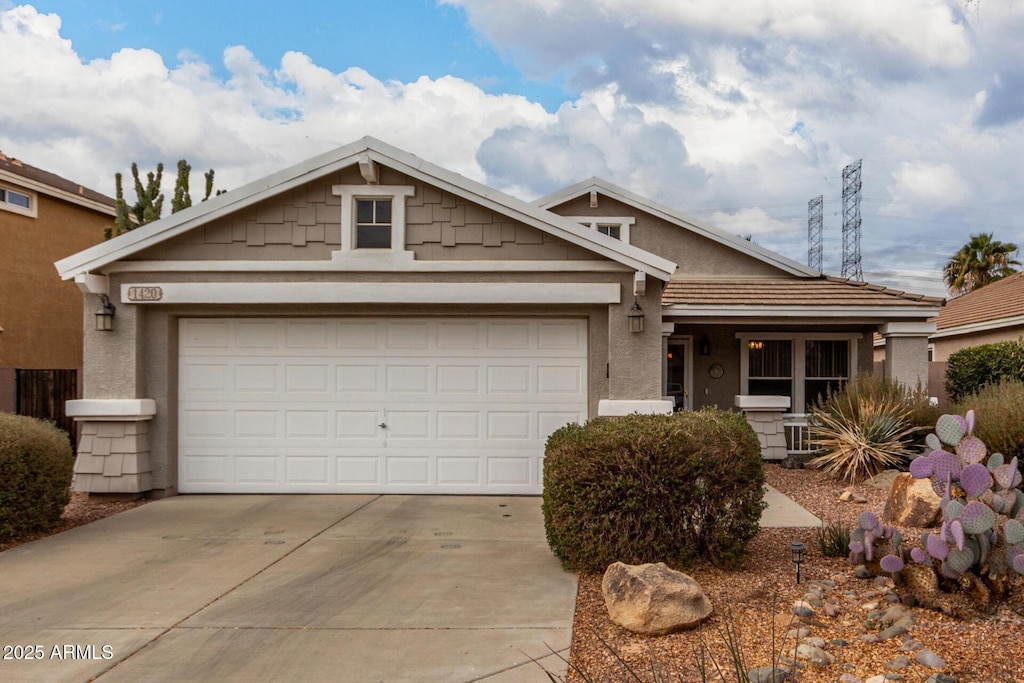 view of front facade with a garage