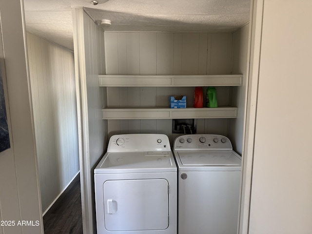 1776 S Lawson Dr, Apache Junction, AZ 85120 - washroom featuring independent washer and dryer, a textured ceiling, and dark wood-style flooring