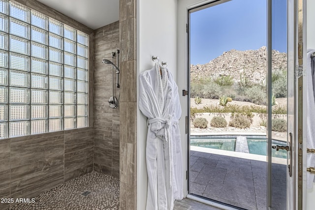 25825 N 106th Way, Scottsdale, AZ 85255 - bathroom featuring tiled shower and a mountain view