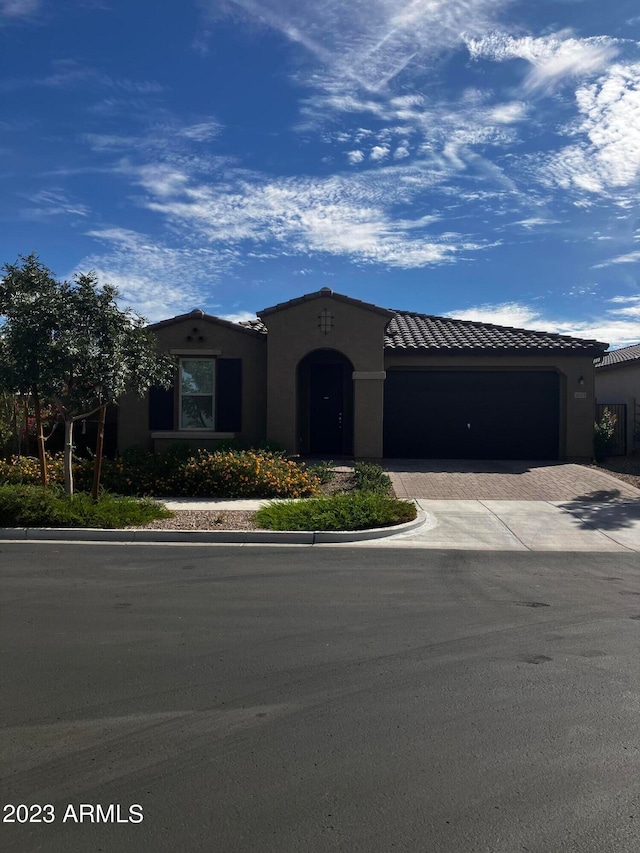 view of front of house featuring a garage