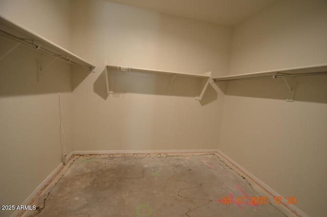 24646 N Barley Rd, Florence, AZ 85132 - view of spacious closet