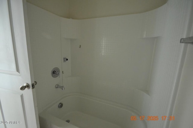 24646 N Barley Rd, Florence, AZ 85132 - bathroom with tub / shower combination