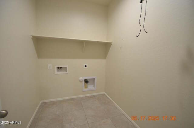 24646 N Barley Rd, Florence, AZ 85132 - laundry room featuring electric dryer hookup, hookup for a washing machine, light tile patterned flooring, hookup for a gas dryer, and baseboards