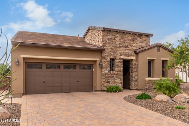 view of front facade featuring a garage