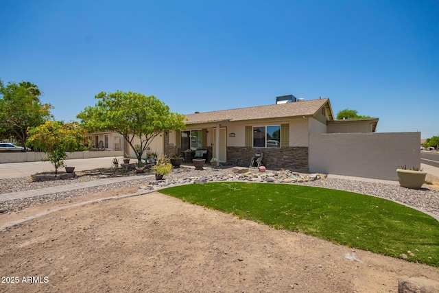 6802 S 47th St, Phoenix, AZ 85042 - single story home with stone siding and stucco siding