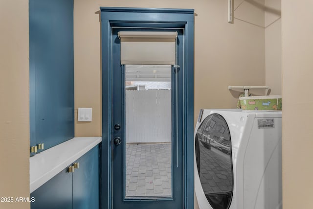 laundry room featuring washer / clothes dryer