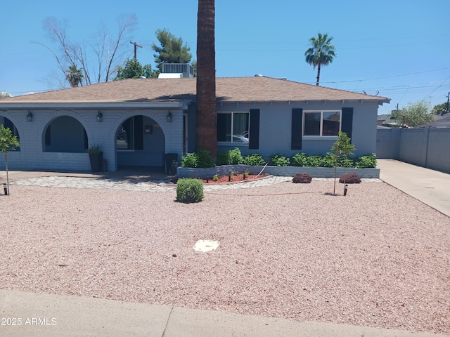 5539 N 31st Ln, Phoenix, AZ 85017 - ranch-style home featuring a shingled roof and brick siding