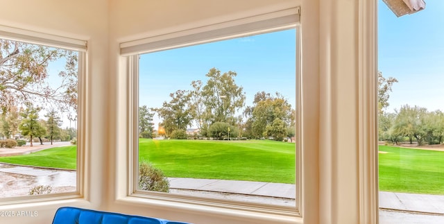7155 E Oakmont Dr, Paradise Valley, AZ 85253 - entryway featuring golf course view