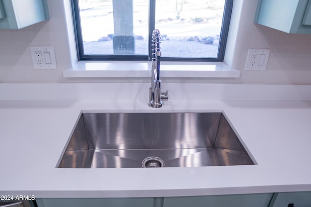 room details with sink