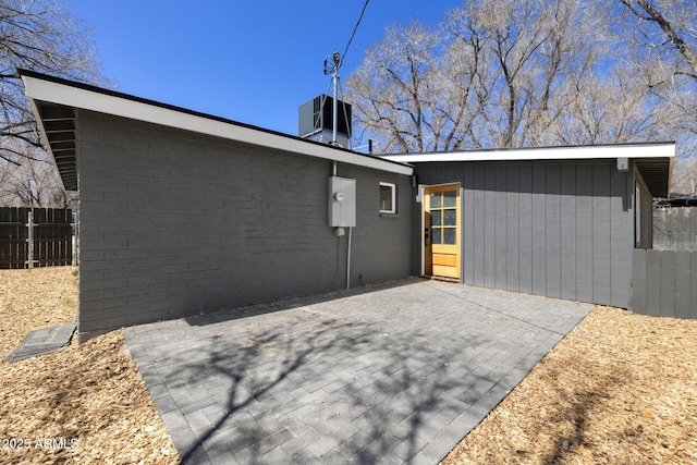 2808 N Steves Blvd, Flagstaff, AZ 86004 - back of house featuring a patio and fence