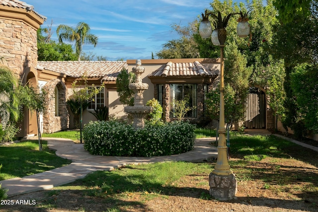 view of front of house with a front yard