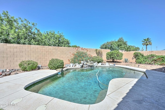 11580 N 86th Ln, Peoria, AZ 85345 - view of swimming pool with a fenced backyard