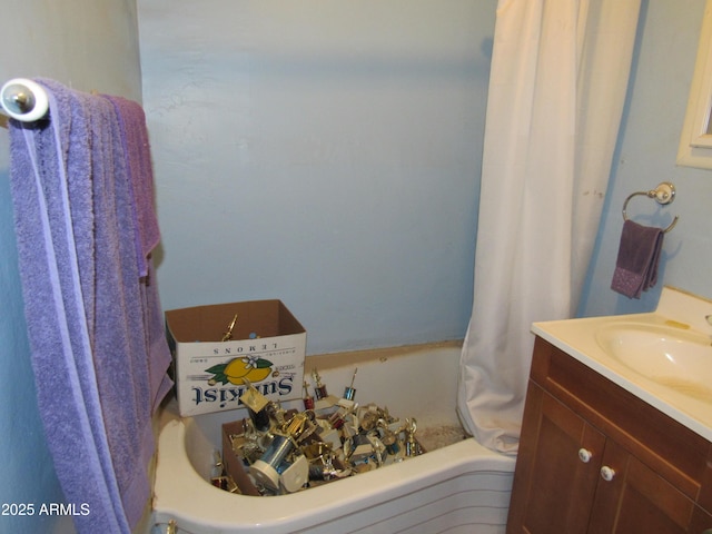 2045 S 6th Ave, Phoenix, AZ 85003 - bathroom featuring vanity and shower / bathtub combination with curtain