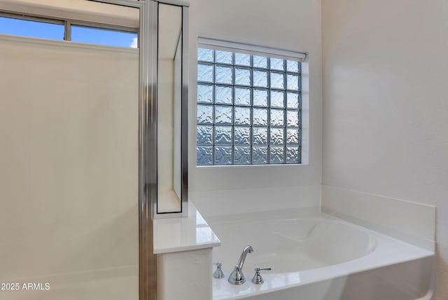 bathroom featuring a bathing tub