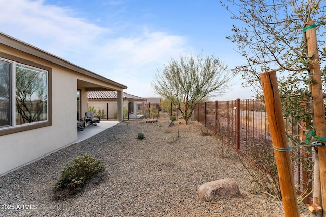 view of yard with a patio