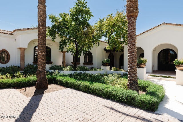 view of mediterranean / spanish-style home