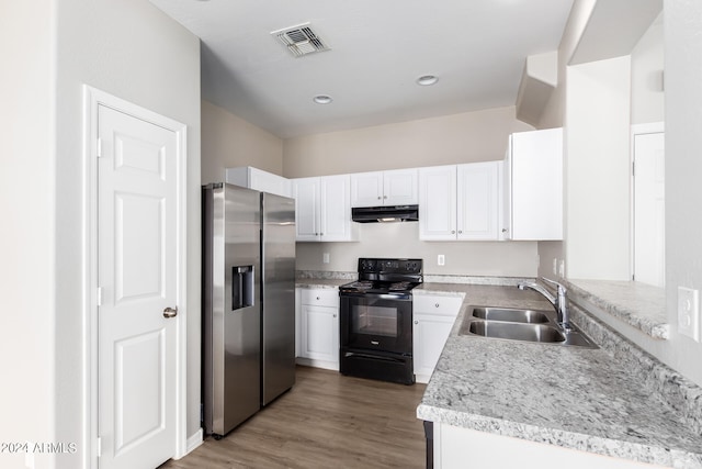 kitchen with stainless steel fridge with ice dispenser, sink, electric range, white cabinetry, and hardwood / wood-style flooring