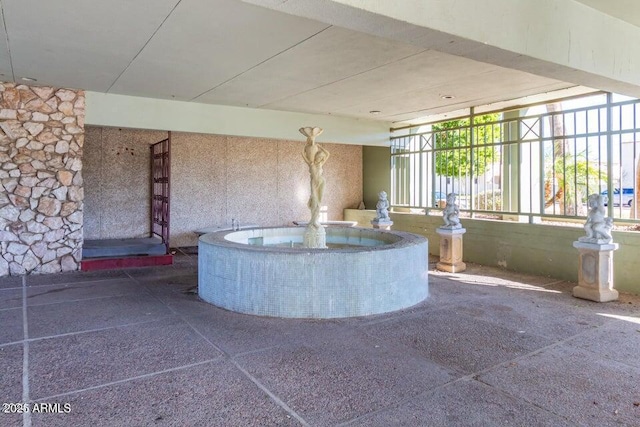 1702 W Tuckey Ln Unit 116, Phoenix, AZ 85015 - view of patio