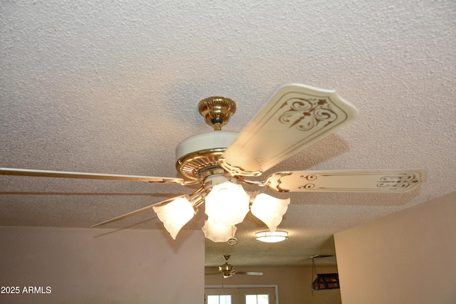 3519 W Libby St, Glendale, AZ 85308 - detailed view of a ceiling fan