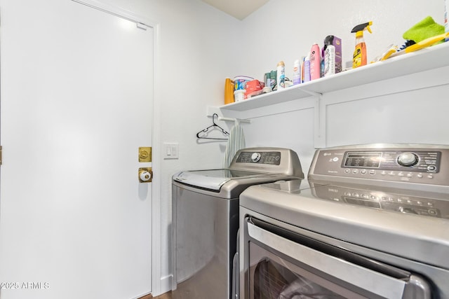 764 E Shannon St, Chandler, AZ 85225 - laundry area with washing machine and clothes dryer