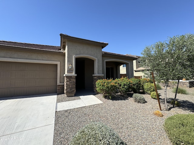 view of front of house with a garage