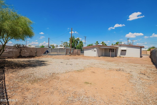 122 N 5th St, Avondale, AZ 85323 - view of fenced backyard