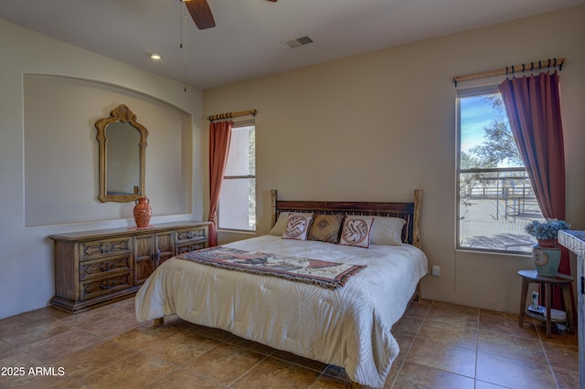 bedroom with ceiling fan