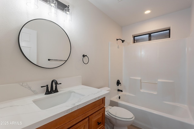 17207 E El Pueblo Blvd, Fountain Hills, AZ 85268 - full bath featuring toilet, vanity, and bathtub / shower combination