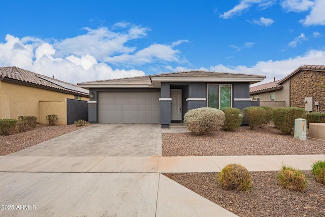 view of front facade featuring a garage