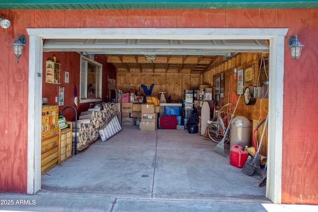 8455 Ridge Dr, Show Low, AZ 85901 - garage with wood walls