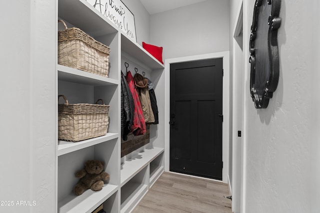 1305 N 22nd Ave, Show Low, AZ 85901 - mudroom featuring wood finished floors