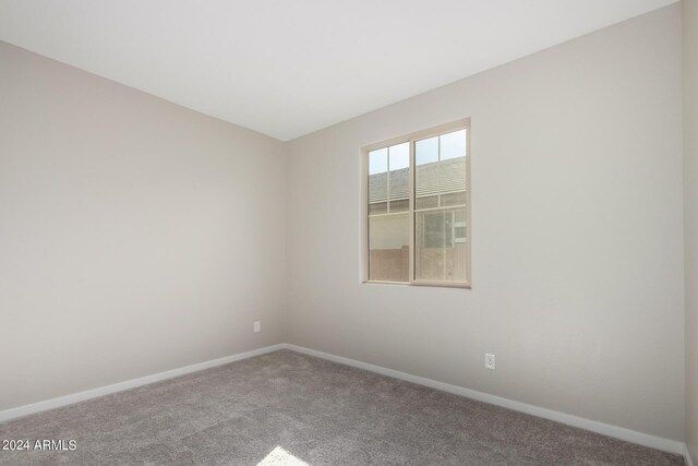 empty room featuring carpet