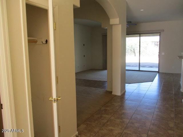 32020 N 23rd Ave, Phoenix, AZ 85085 - corridor featuring arched walkways and tile patterned floors